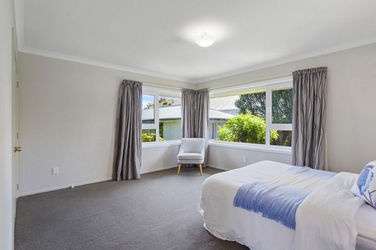 Photo of property in 18 Colwyn Street, Bryndwr, Christchurch, 8053