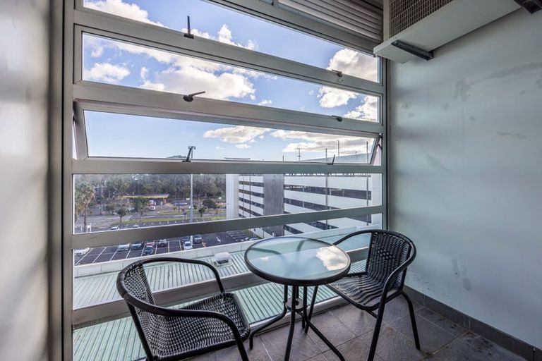 Photo of property in Proximity Apartments, 410/17 Osterley Way, Manukau, Auckland, 2104