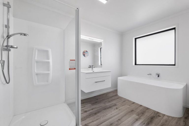 Photo of property in 3/48a Celia Street, Stratford, 4332