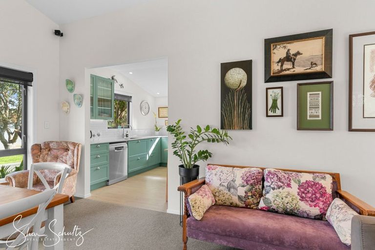 Photo of property in 6 The Strand, Whakapirau, Maungaturoto, 0583