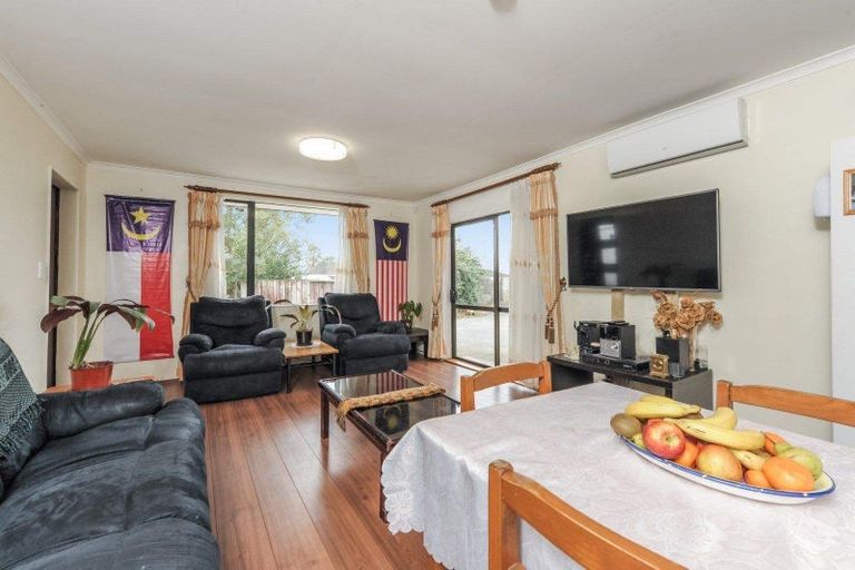 Photo of property in 12a Wordsworth Road, Manurewa, Auckland, 2102