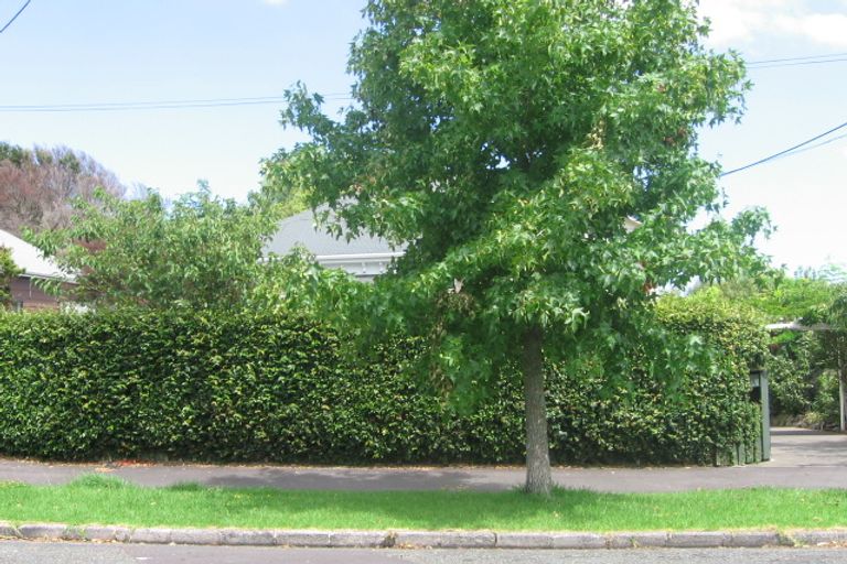 Photo of property in 3 Ewen Alison Avenue, Devonport, Auckland, 0624