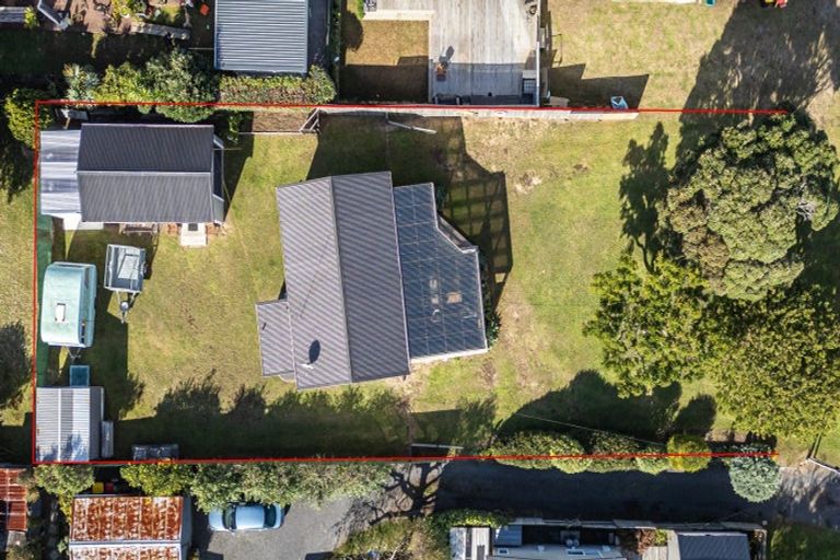 Photo of property in 224 Tui Road, Whangamata, 3620