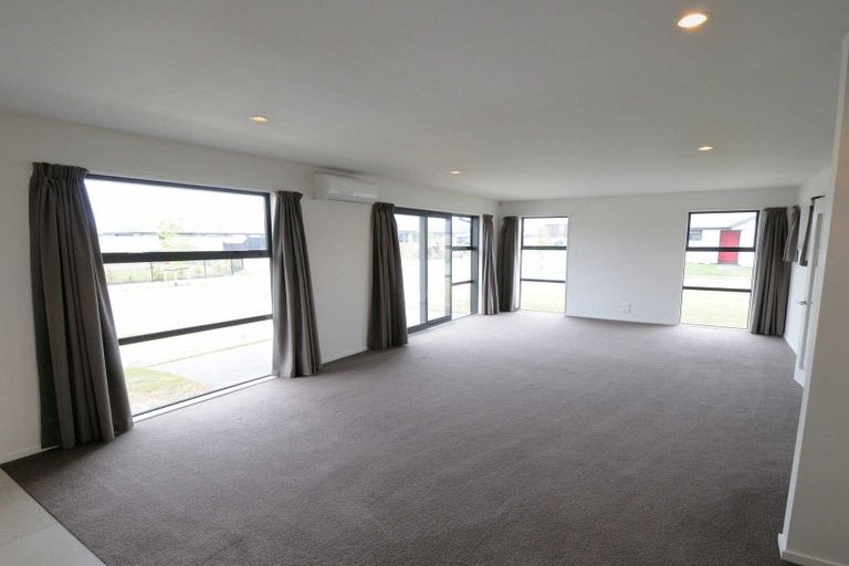 Photo of property in 135 Infinity Drive, Pegasus, 7612