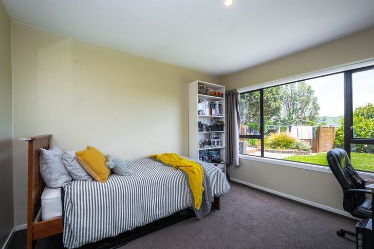 Photo of property in 4 Montserrat Place, Grenada Village, Wellington, 6037