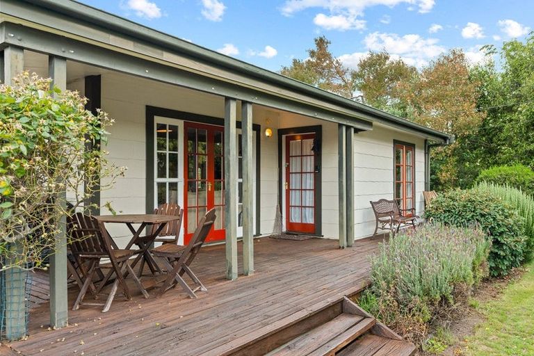 Photo of property in 52 Princess Street, Martinborough, 5711