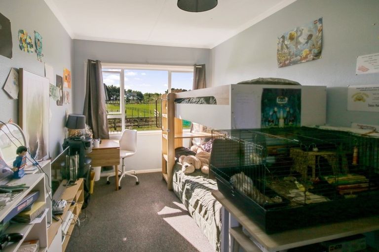 Photo of property in 82 Himatangi Beach Road, Himatangi, Foxton, 4891