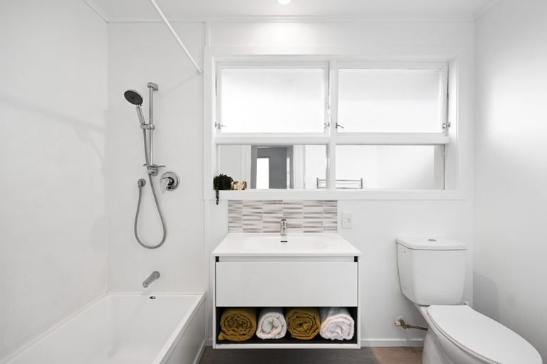 Photo of property in 1b Frances Street, Hamilton East, Hamilton, 3216