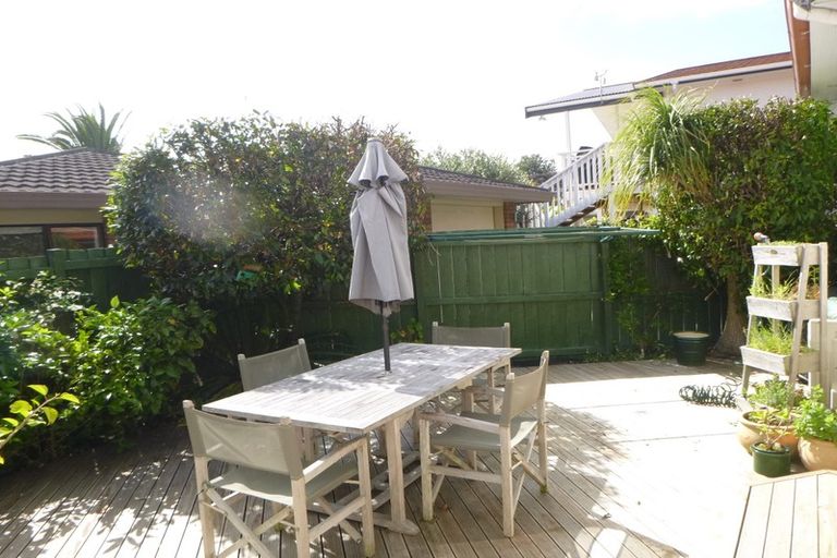 Photo of property in 1/7 Neville Street, Point Chevalier, Auckland, 1022