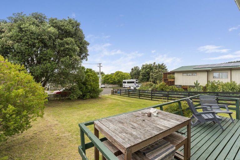 Photo of property in 49 Toi Street, Otaki Beach, Otaki, 5512