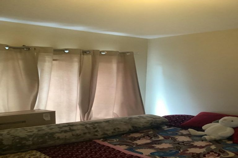 Photo of property in 1/25 Hills Road, Edgeware, Christchurch, 8013