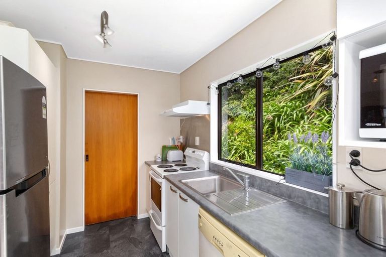 Photo of property in 12a Kitchener Terrace, Johnsonville, Wellington, 6037