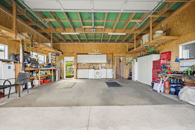 Photo of property in 5 Debenham Drive, Whitianga, 3510