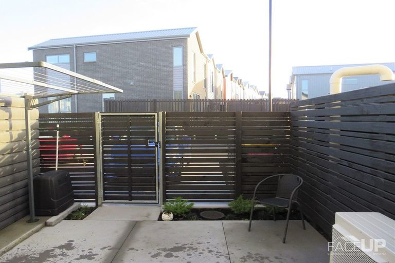 Photo of property in 39 Nugget Avenue, Hobsonville, Auckland, 0616