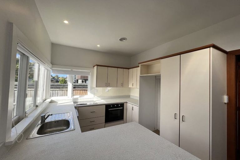 Photo of property in 138 Totara Street, Riccarton, Christchurch, 8041
