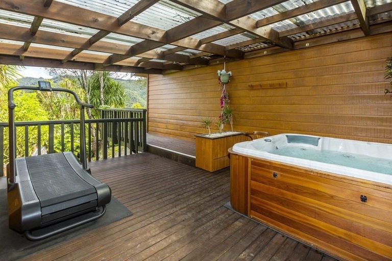 Photo of property in 41 Sunnyview Drive, Brown Owl, Upper Hutt, 5018