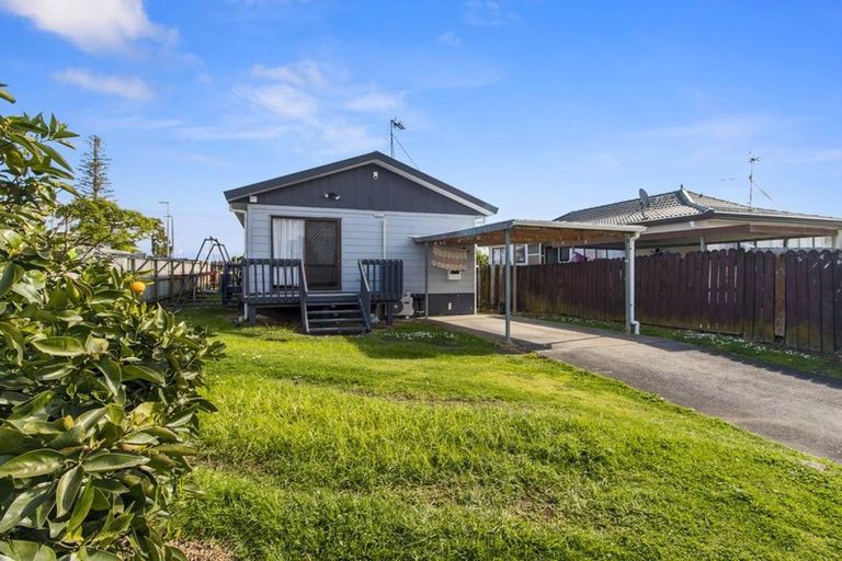 Photo of property in 1/18 Norrie Smith Avenue, Flat Bush, Auckland, 2023