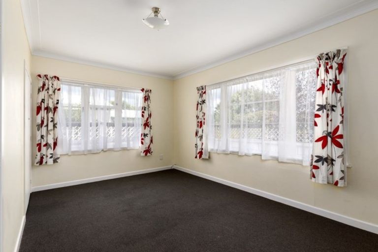 Photo of property in 128 Awaroa Road, Helensville, 0800