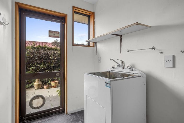 Photo of property in 2/7 Torvill And Dean Lane, Cashmere, Christchurch, 8022