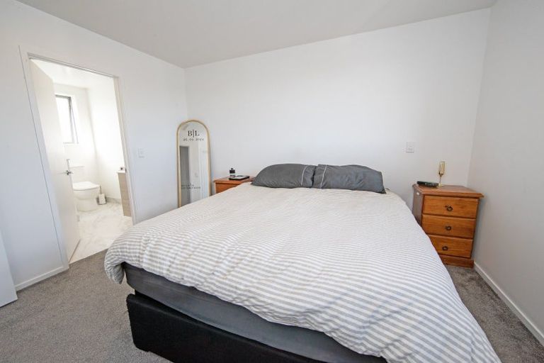 Photo of property in 27 Mohua Lane, Upper Riccarton, Christchurch, 8041