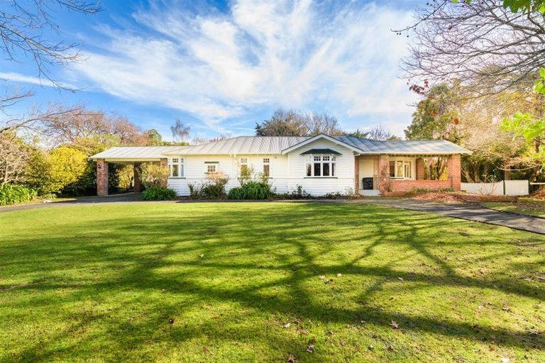 Photo of property in 18 Skerman Street, Marton, 4710