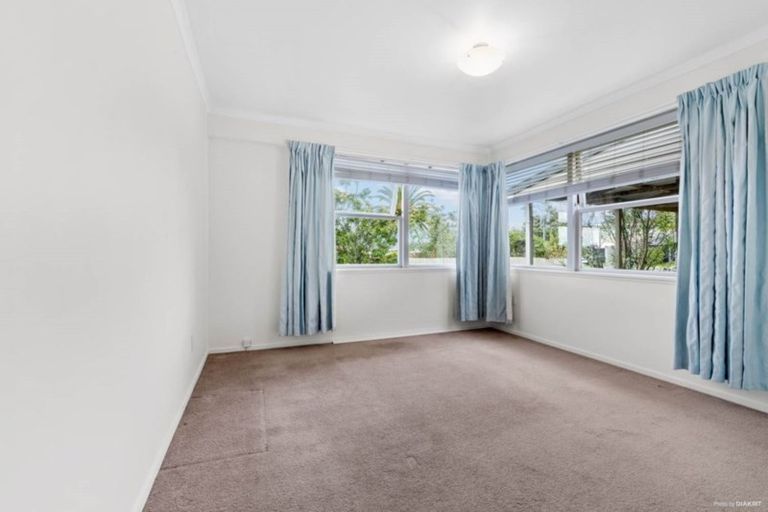 Photo of property in 1/45 Velma Road, Hillcrest, Auckland, 0627