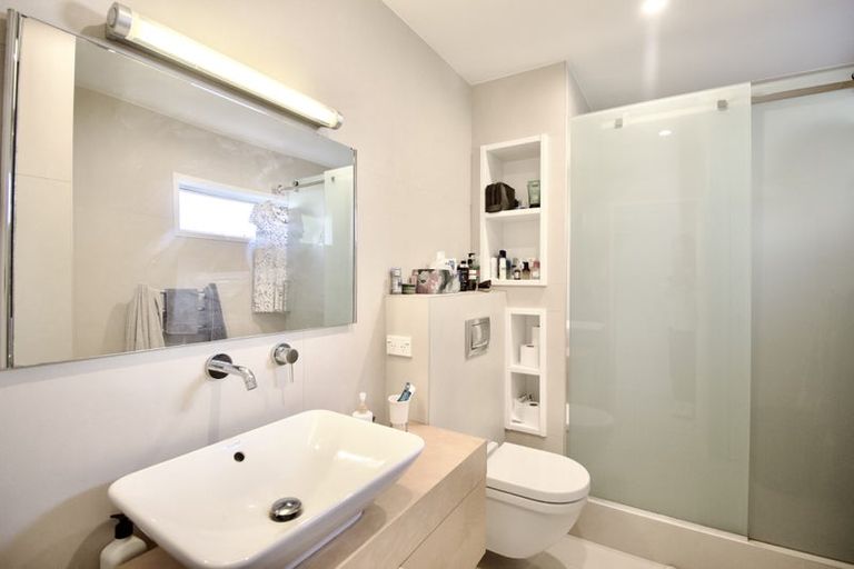 Photo of property in 3/73 Princes Street, Northcote Point, Auckland, 0627