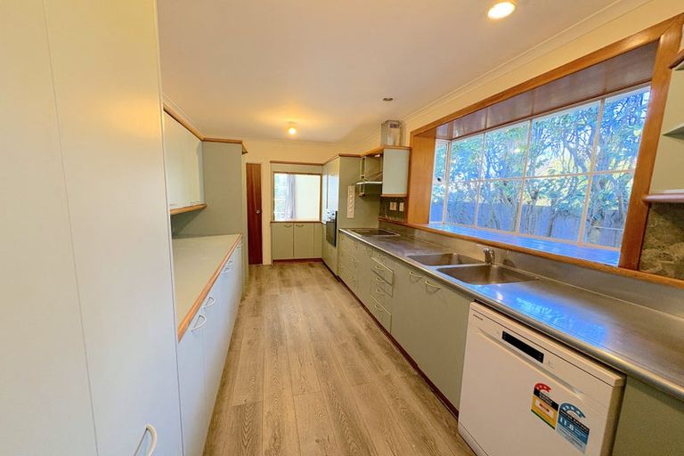 Photo of property in 49 Parkstone Avenue, Ilam, Christchurch, 8041