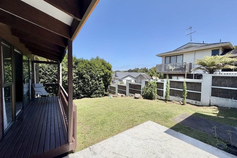 Photo of property in 5 Holyoake Place, Chatswood, Auckland, 0626