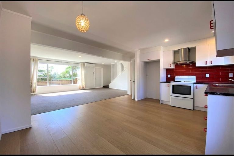 Photo of property in 7 Hollydale Grove, Churton Park, Wellington, 6037