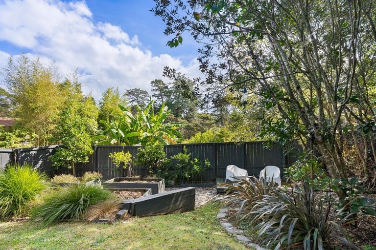 Photo of property in 40 Paragon Avenue, Beach Haven, Auckland, 0626