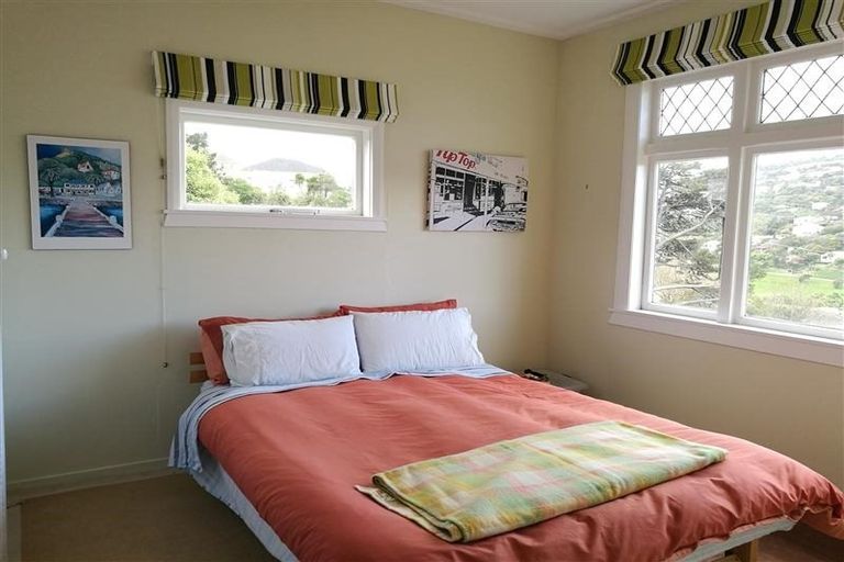 Photo of property in 4 Paisley Terrace, Karori, Wellington, 6012