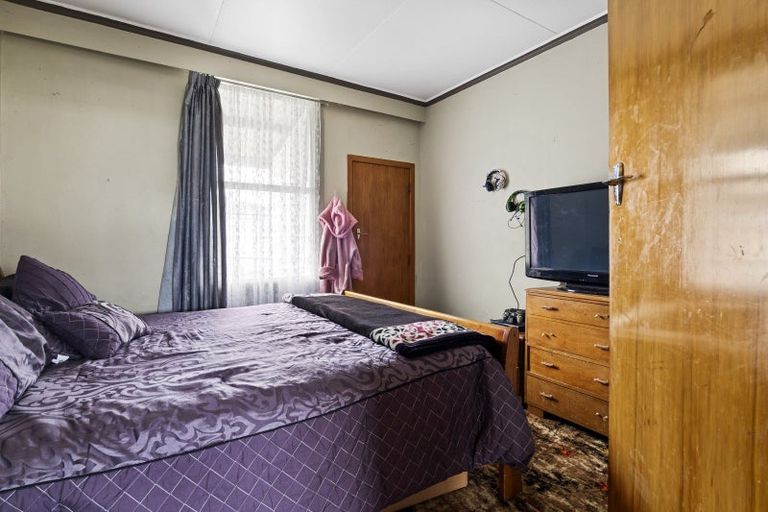 Photo of property in 224 Bridge Street, Eltham, 4322