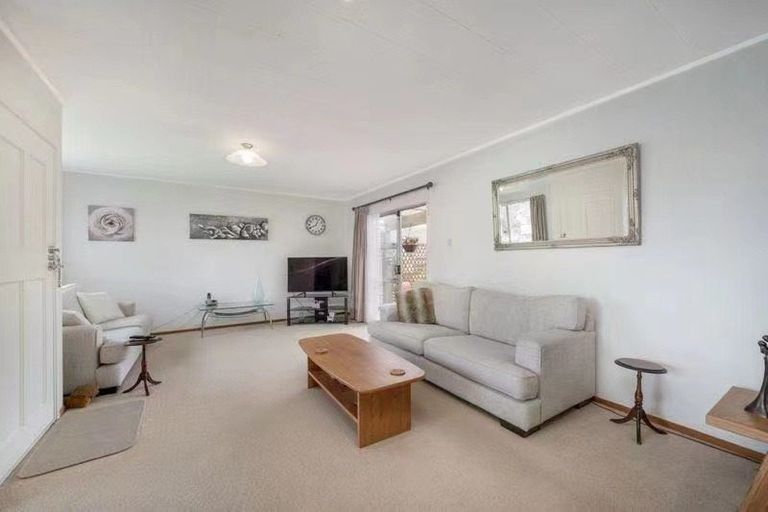 Photo of property in 11 Hope Farm Avenue, Pakuranga Heights, Auckland, 2010