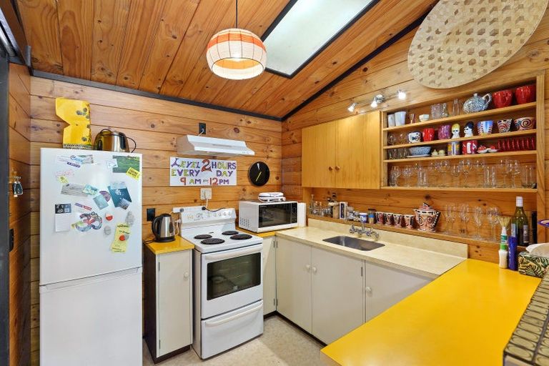 Photo of property in 16 Lupin Road, Otaki, 5512