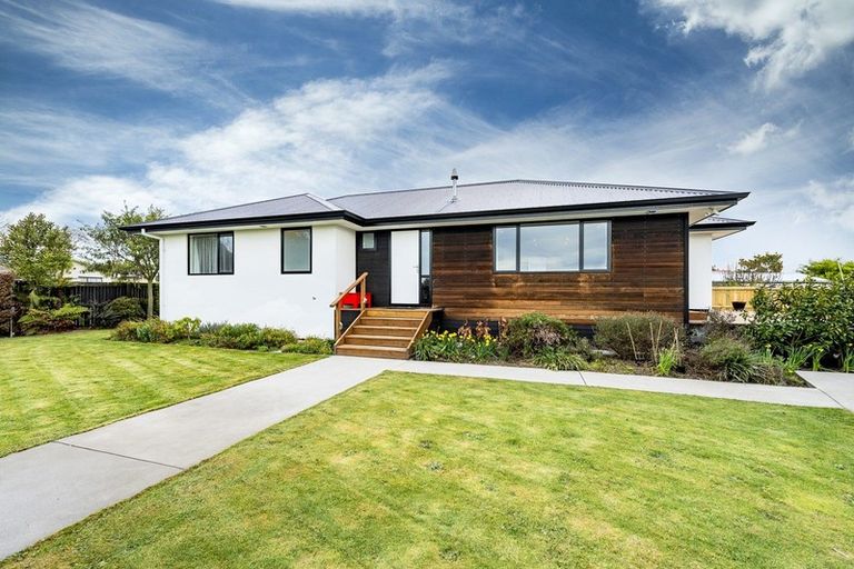 Photo of property in 69 Orrick Crescent, Avondale, Christchurch, 8061