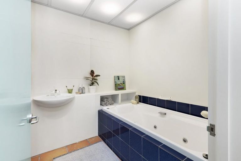 Photo of property in 175 Grant Road, Thorndon, Wellington, 6011