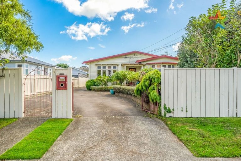 Photo of property in 19 Burnside Street, Waterloo, Lower Hutt, 5011