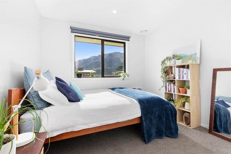 Photo of property in 1 Dingle Street, Lake Hawea, 9382