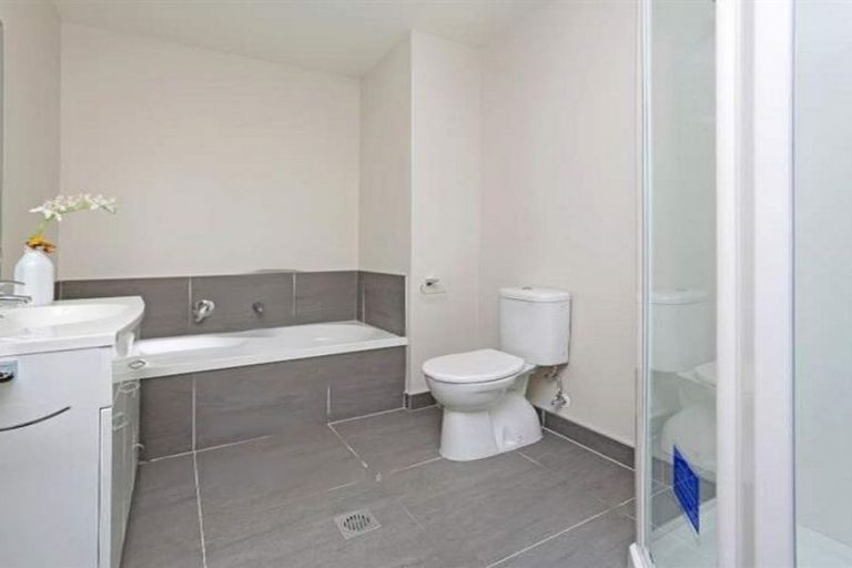 Photo of property in 30 Hollowout Street, Takanini, 2112