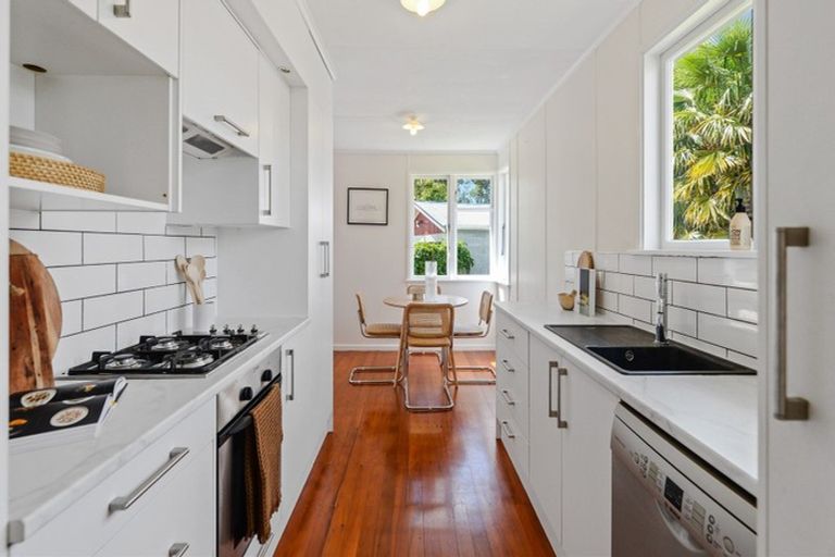 Photo of property in 4 Moule Place, Fairfield, Hamilton, 3214