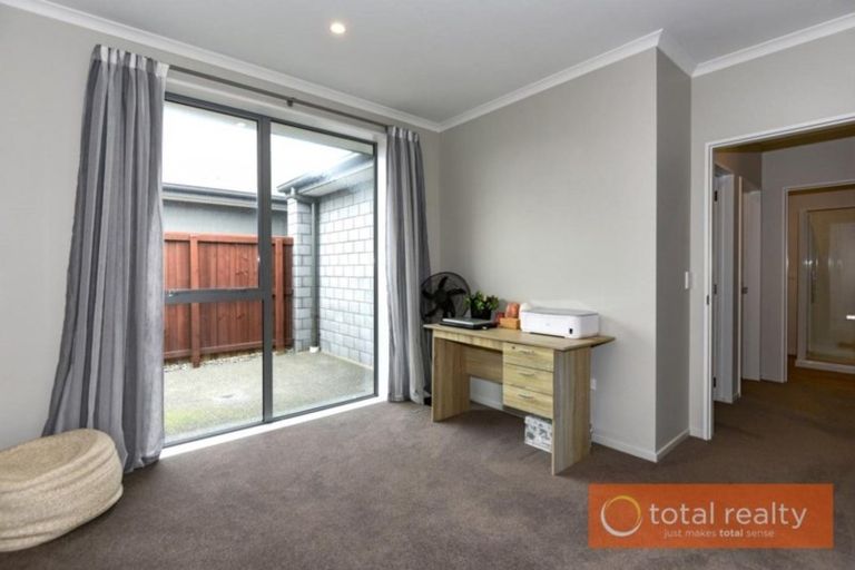 Photo of property in 26 George Square West, Wigram, Christchurch, 8025