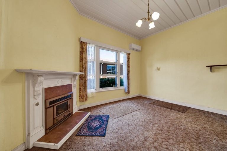 Photo of property in 67 Govett Avenue, Frankleigh Park, New Plymouth, 4310