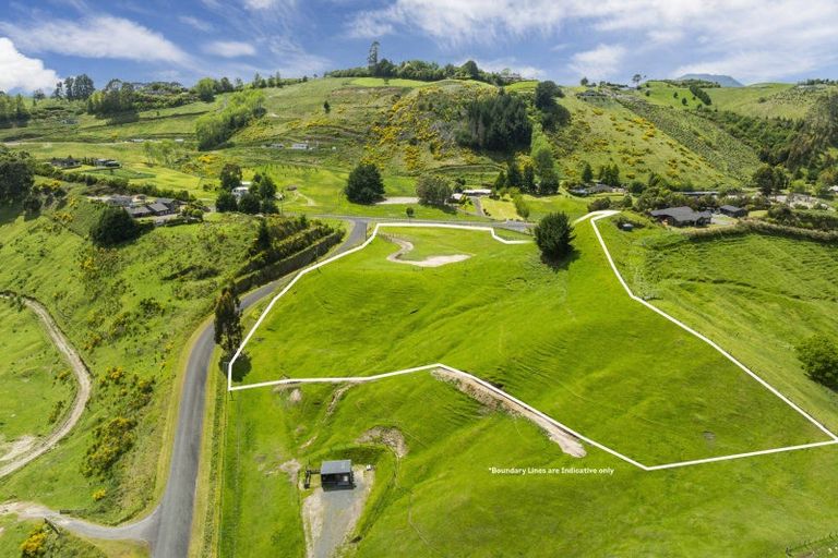 Photo of property in 29 Grant Road, Kinloch, Taupo, 3385