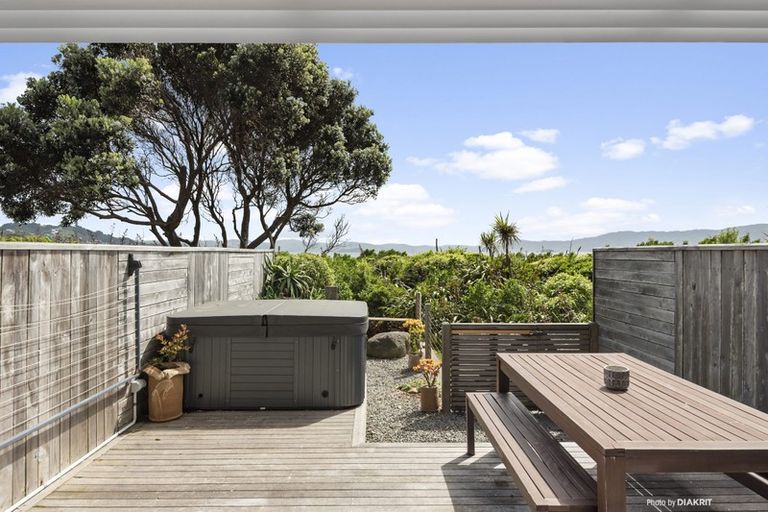 Photo of property in 17 Boardwalk Lane, Seatoun, Wellington, 6022