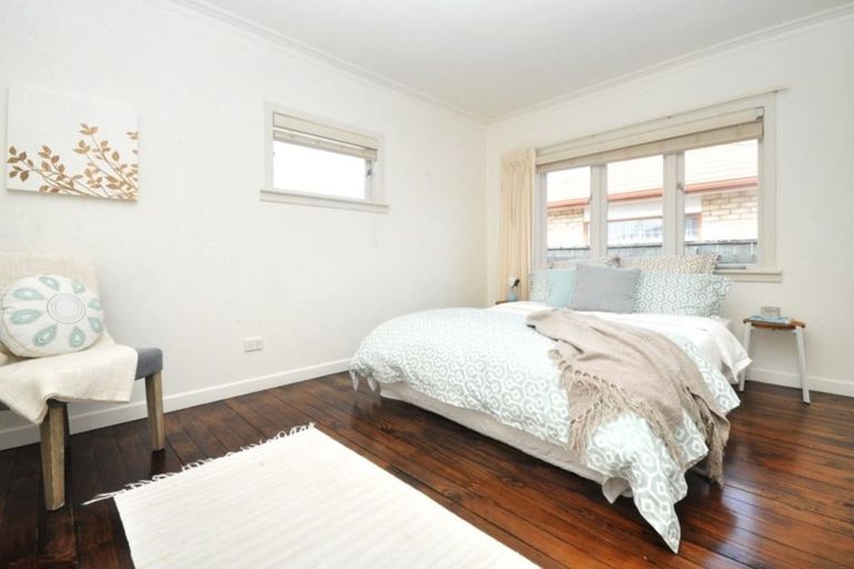 Photo of property in 40 Centreway Road, Orewa, 0931