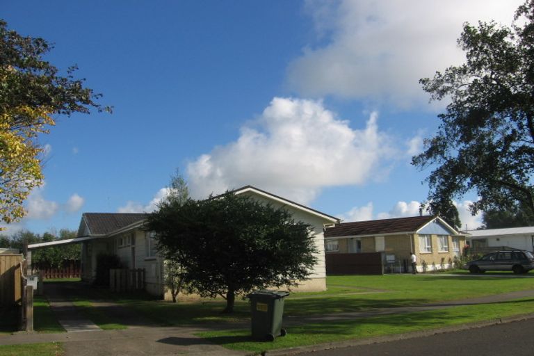 Photo of property in 10 Robinson Crescent, Westbrook, Palmerston North, 4412