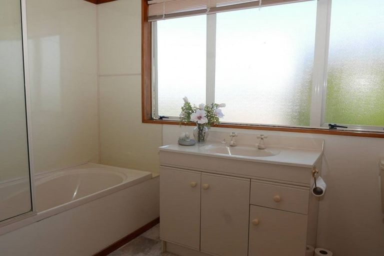 Photo of property in 2/38 Marlene Street, Casebrook, Christchurch, 8051