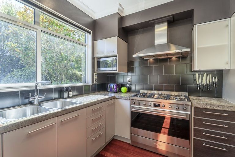 Photo of property in 13 Mauldeth Terrace, Churton Park, Wellington, 6037