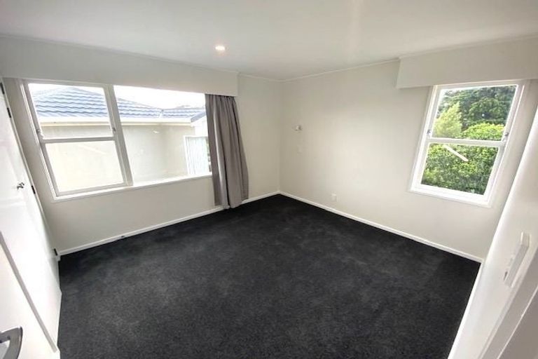 Photo of property in 26 Middleton Road, Johnsonville, Wellington, 6037